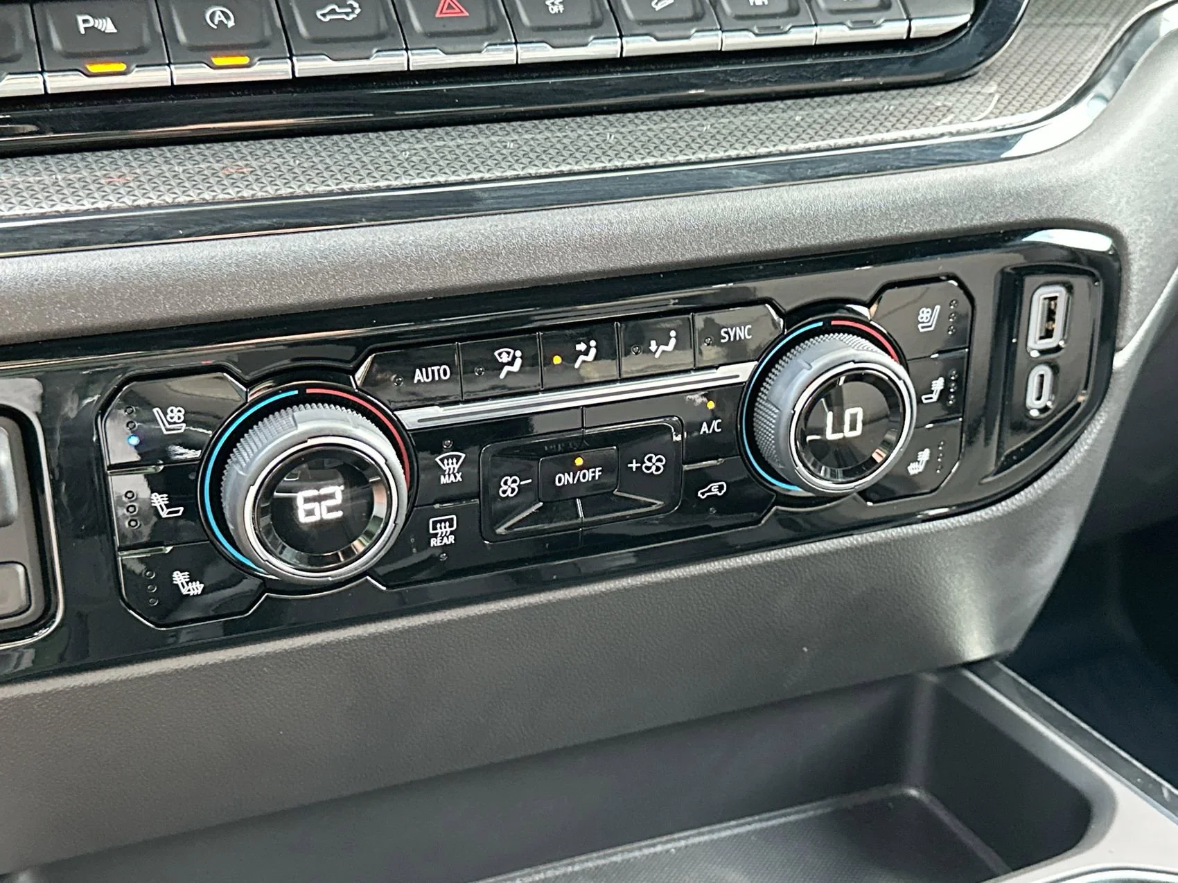 Used 2024 Red Hot Chevrolet ZR2 image 19