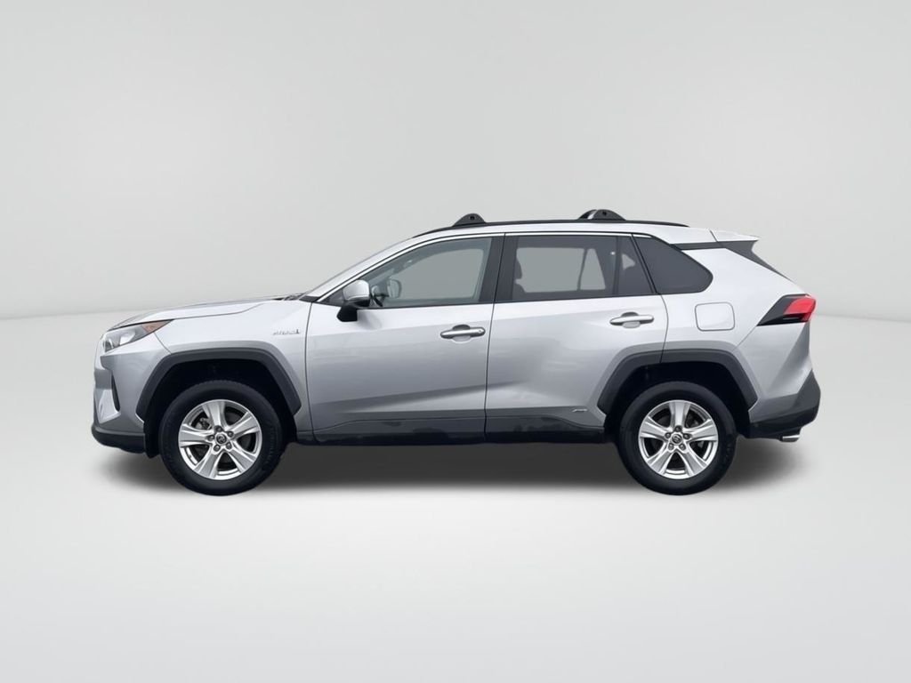 2021 Toyota RAV4 Hybrid LE photo 2