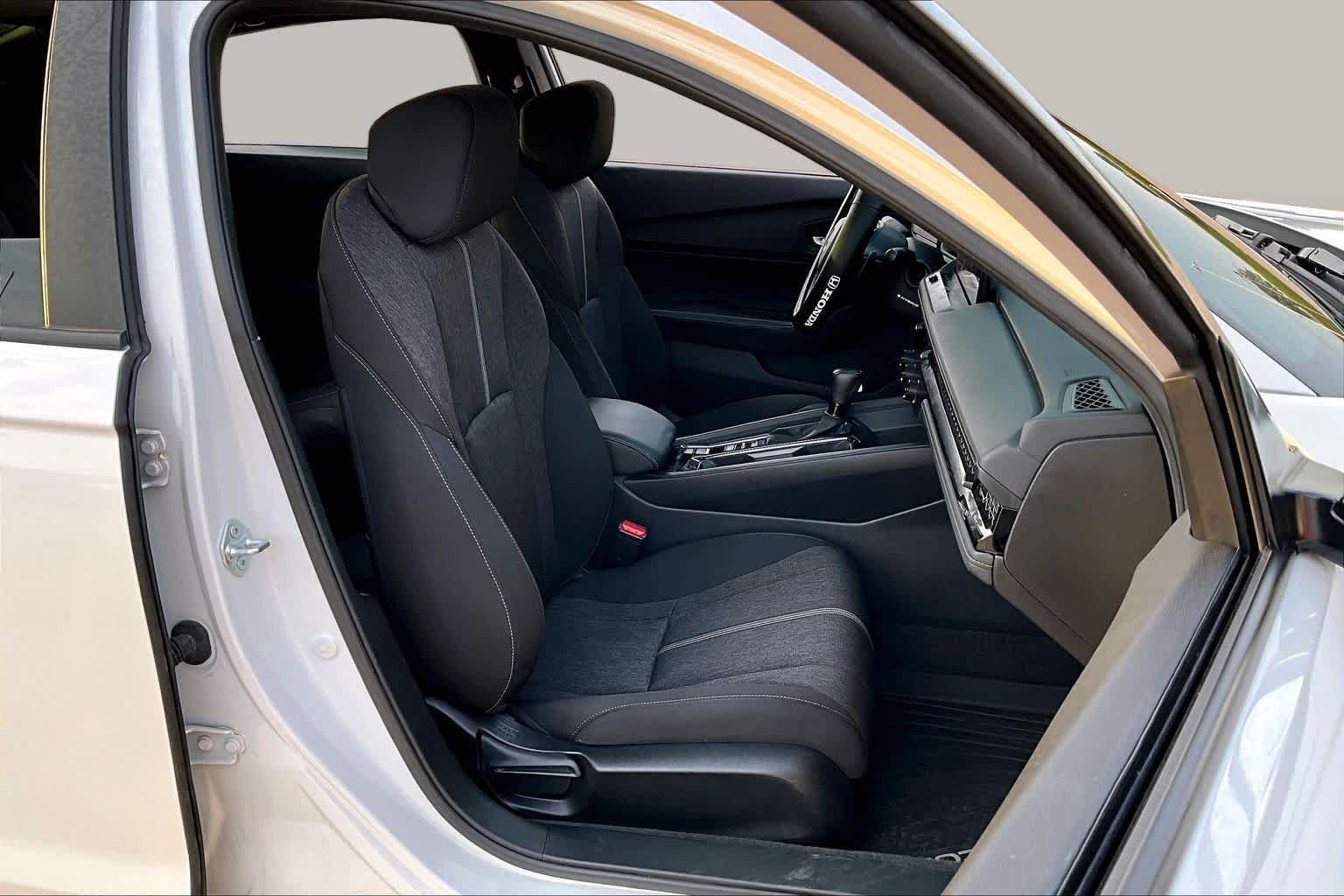 Certified Used 2023 Platinum White Pearl Honda Sport image 9