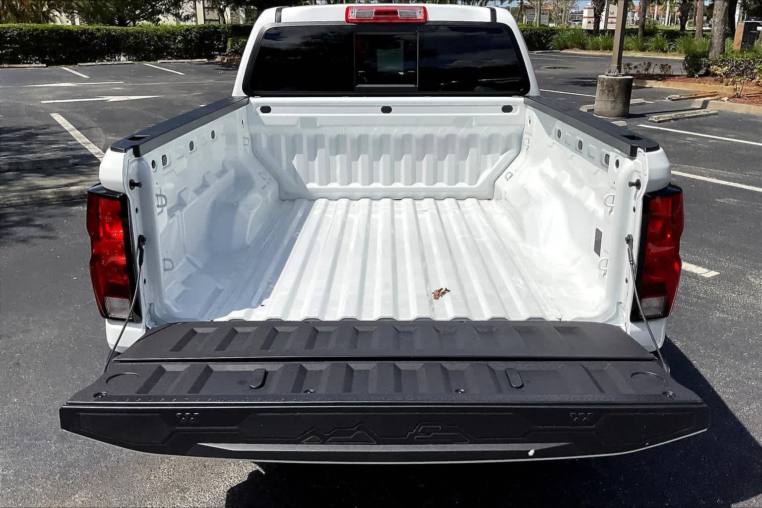 2024 Chevrolet Colorado LT - Photo 31