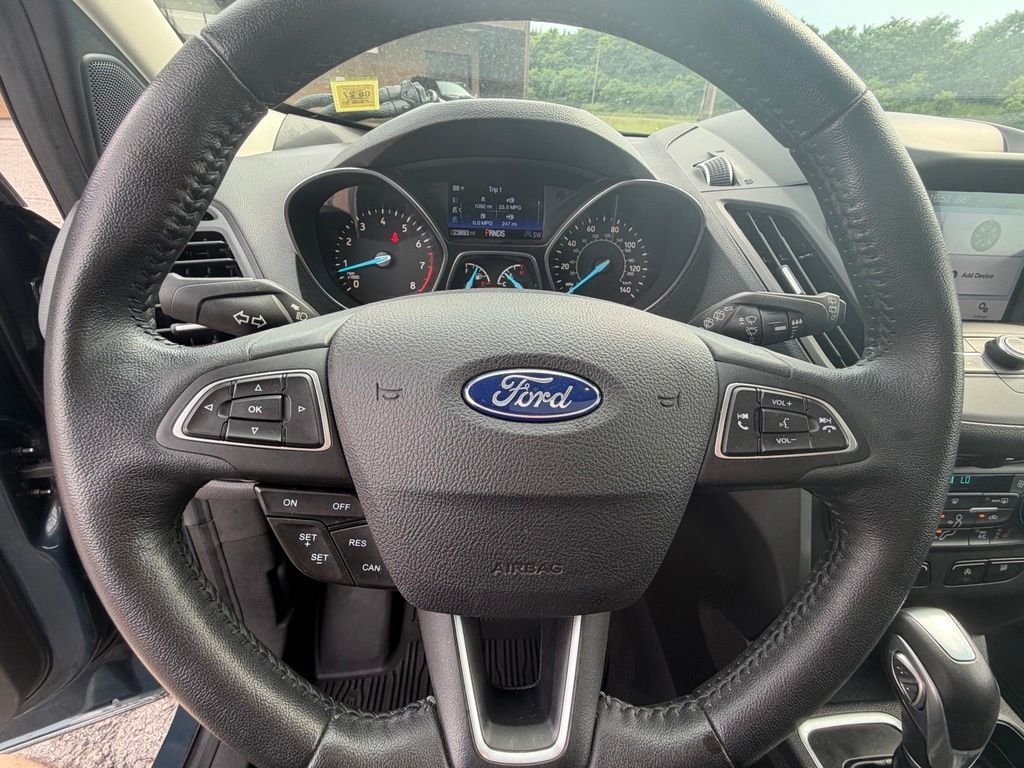 Certified Used 2019 Sea Green Ford SEL image 27