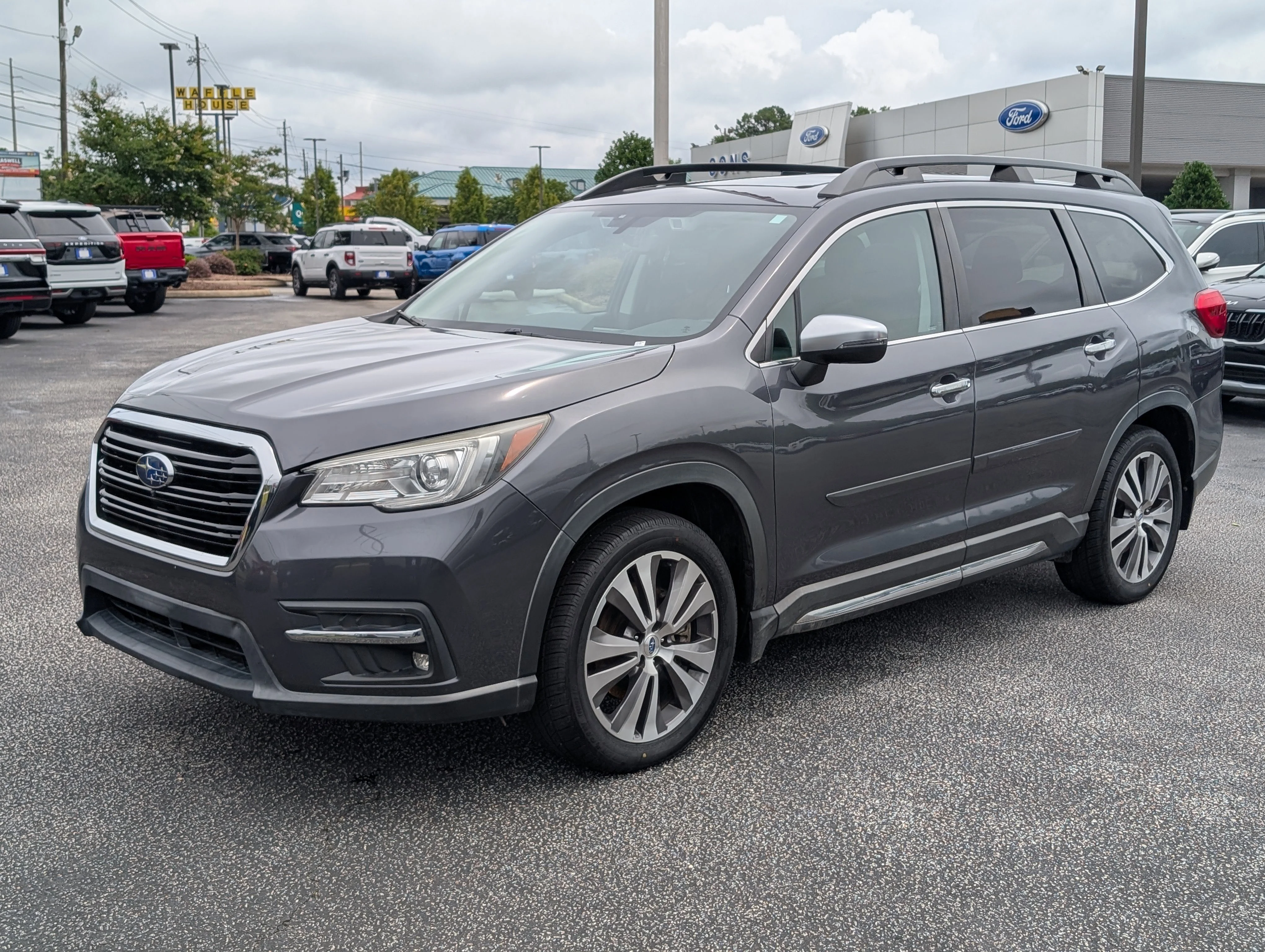 Used 2020 Magnetite Gray Metallic Subaru Touring image 2