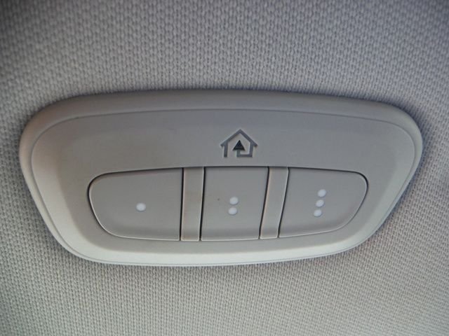 Used 2020 Silver Jeep Limited image 32