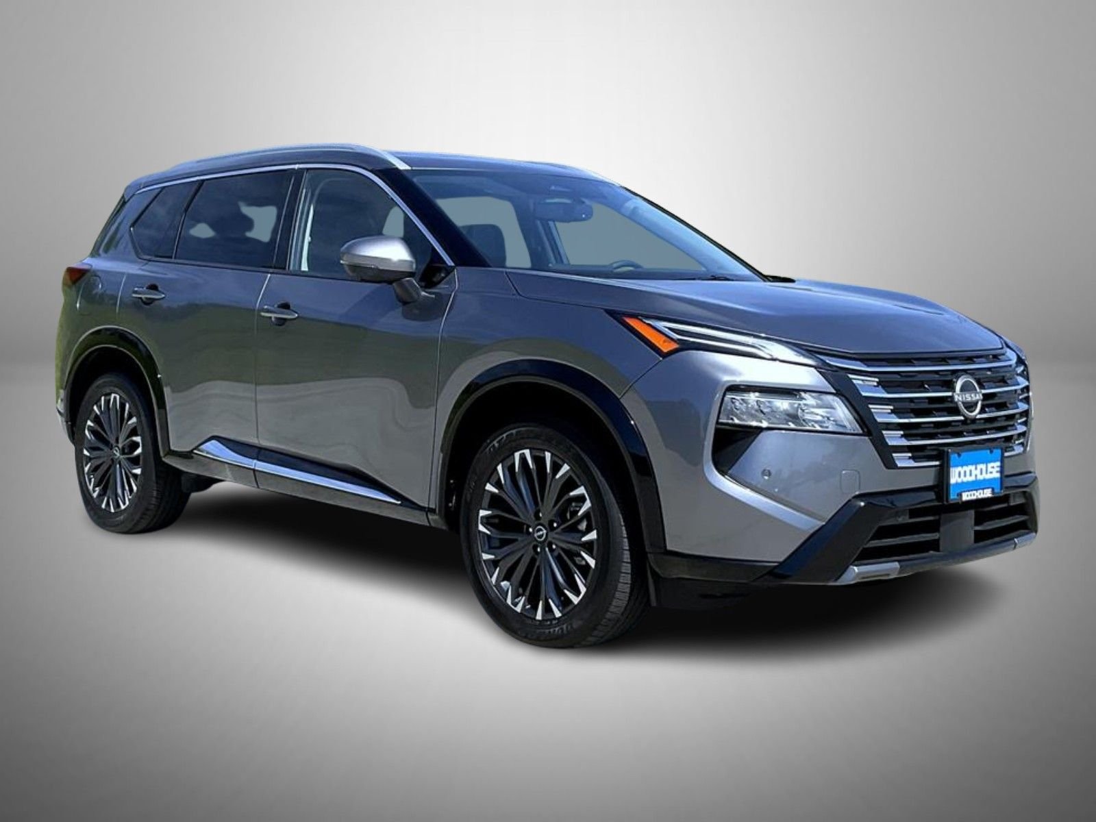 Used 2026 Gray Nissan Platinum image 3