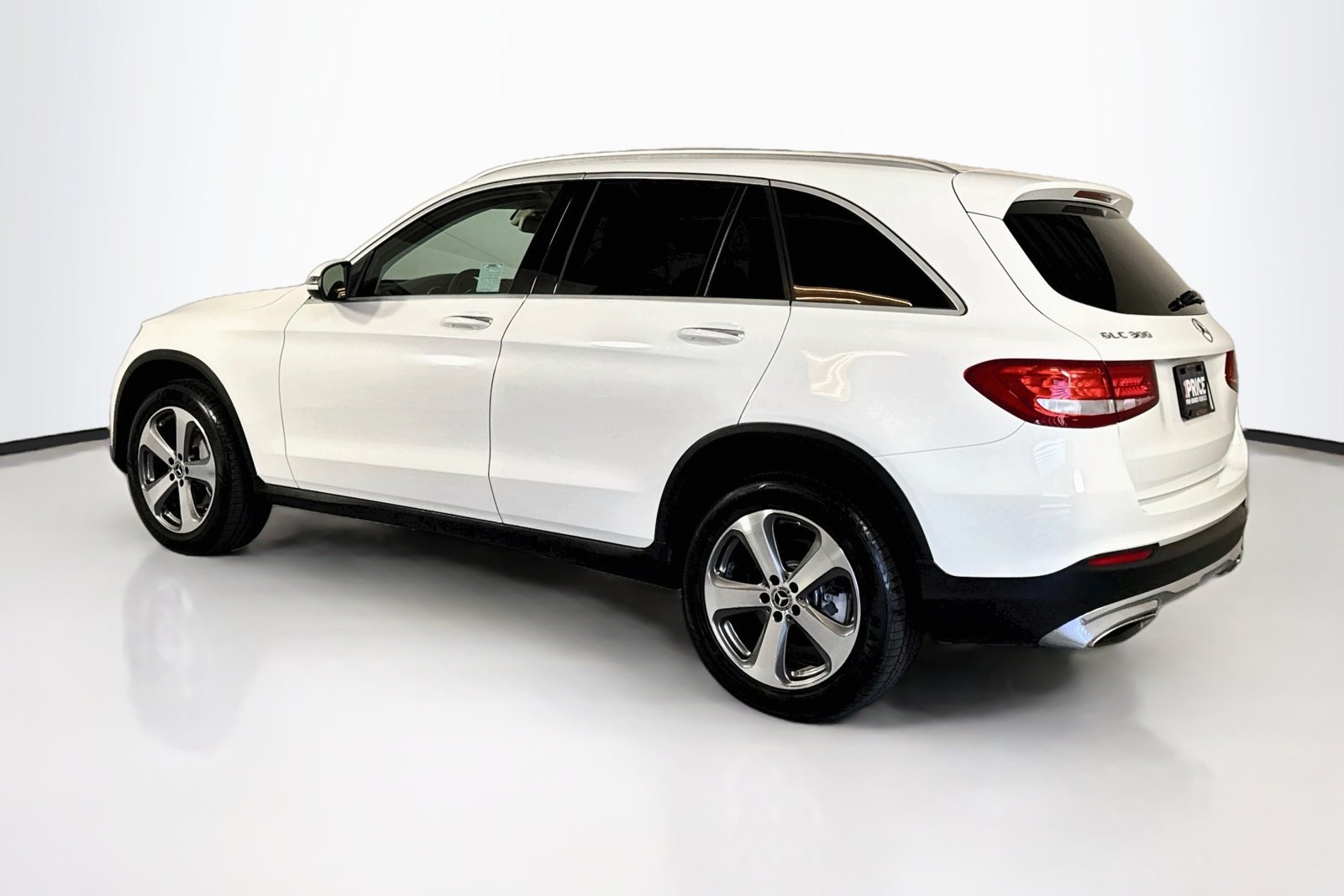 Used 2018 Polar White Mercedes-Benz GLC 300 image 7
