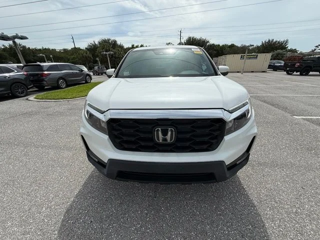 Used 2023 White Honda EX-L image 8