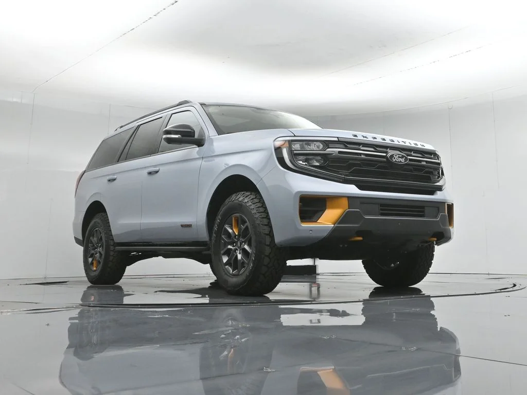 New 2026 Glacier Gray Metallic Tri-Coat Ford Tremor image 50