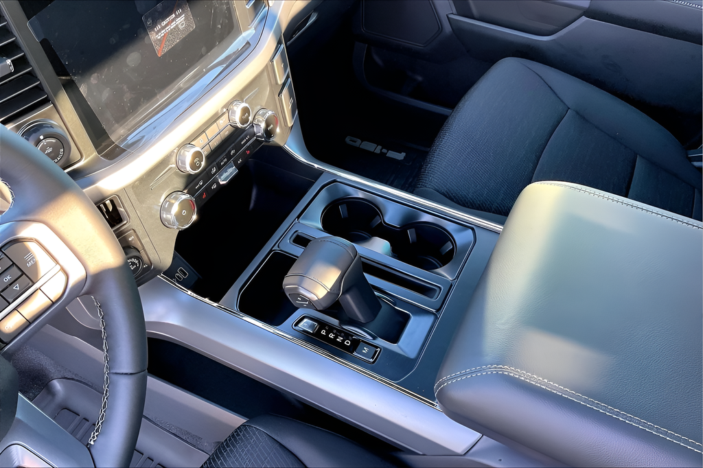New 2026 Carbonized Gray Metallic Ford XLT image 9