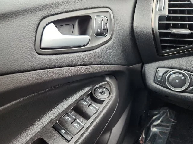 Used 2018 Black Ford Titanium image 37