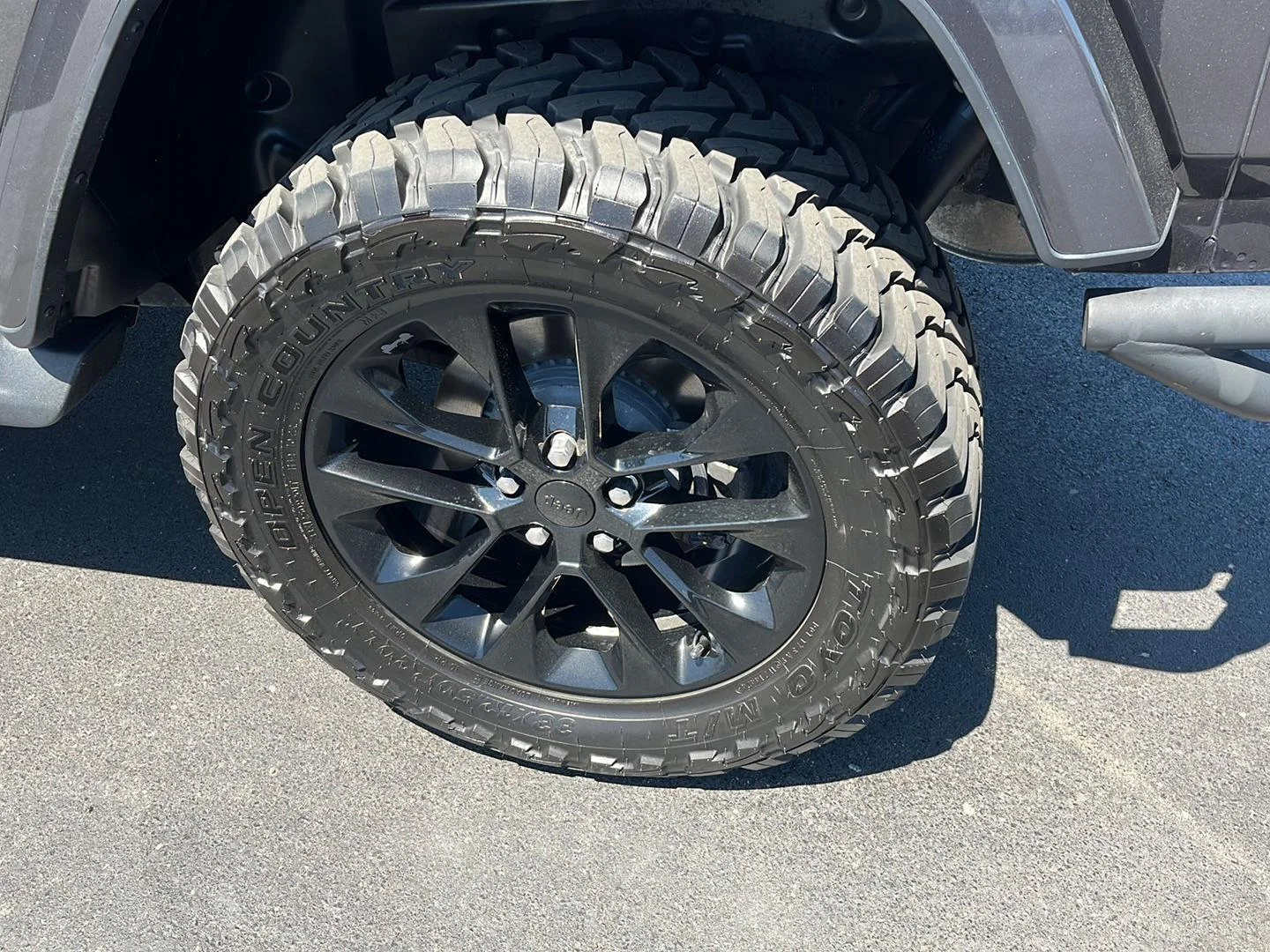 Used 2021 Sting-Gray Clearcoat Jeep Unlimited Sahara High Altitude image 30