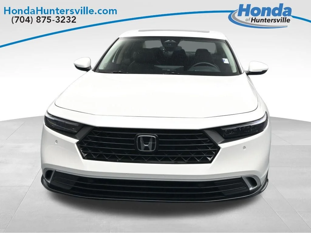 Certified Used 2024 Platinum White Pearl Honda HYBRID TRG image 2