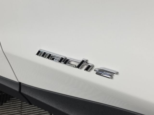 Used 2025 White Metallic Ford Premium image 11