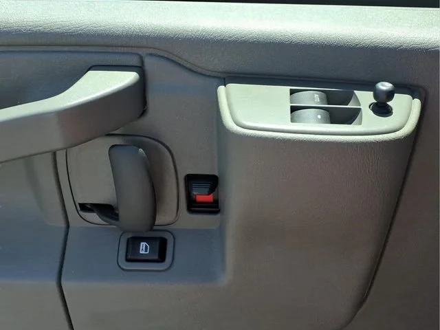 Used 2023 Summit White Chevrolet 1LT image 16