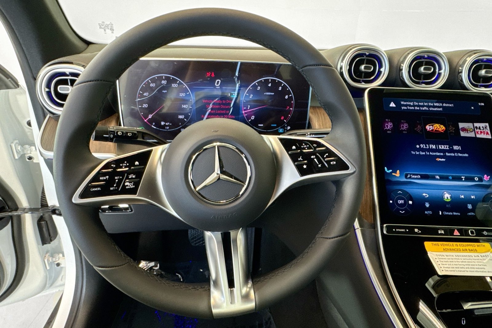 New 2026 Polar White Mercedes-Benz GLC 300 image 11