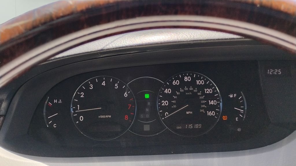 Used 2010 Silver Toyota LTD image 10