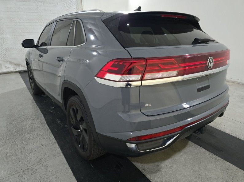Used 2024 Gray Volkswagen 2.0T SE w/Technology image 4