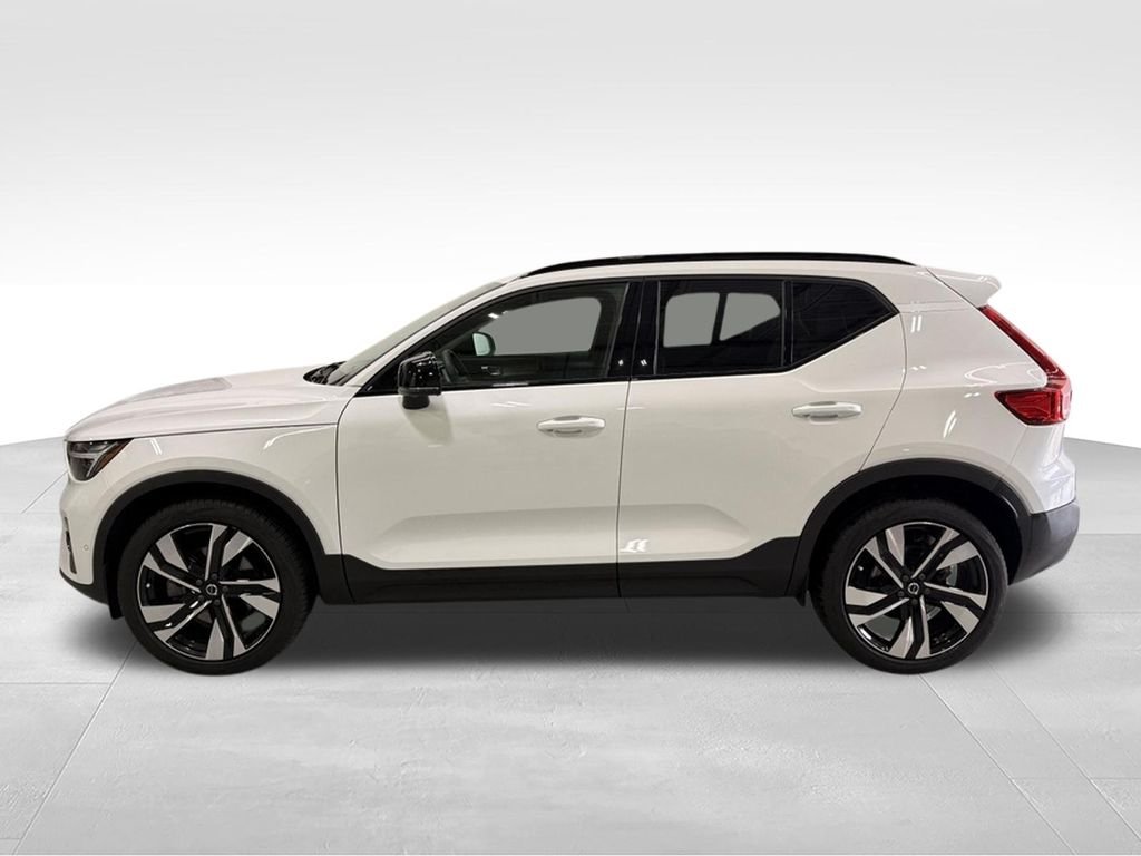 Used 2025 Volvo XC40 Ultra with VIN YV4L12UM4S2487422 for sale in Golden Valley, Minnesota
