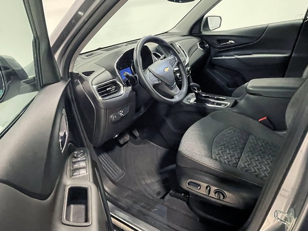 Used 2024 Sterling Gray Metallic Chevrolet LT image 19