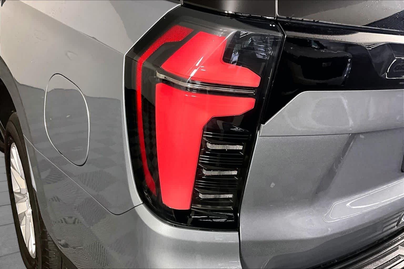 2025 Chevrolet Tahoe Premier - Photo 27