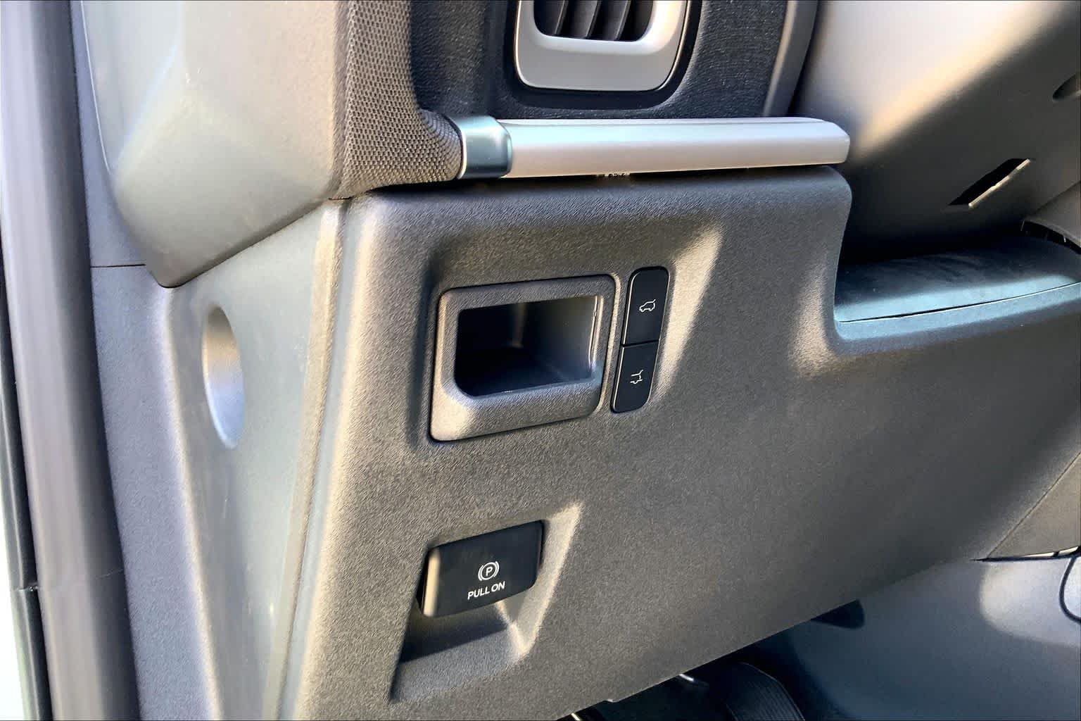 New 2026 Space Silver Metallic Ford Active image 18