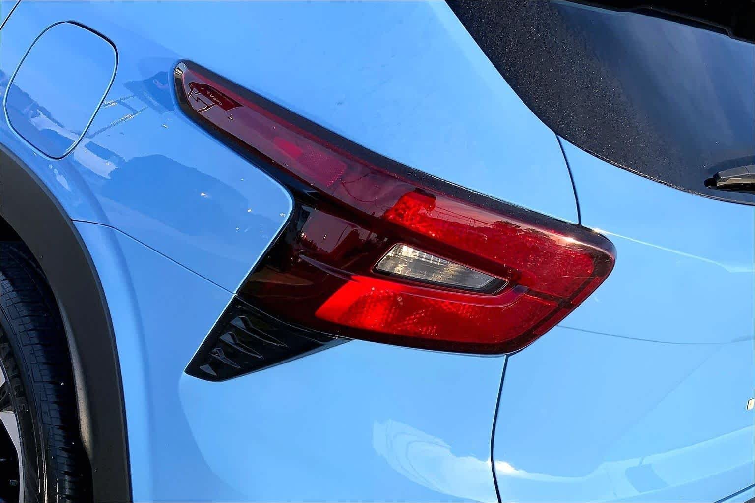 Used 2024 Fountain Blue Chevrolet 1RS image 27