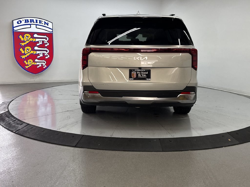 Used 2025 Ivory Kia SX image 11