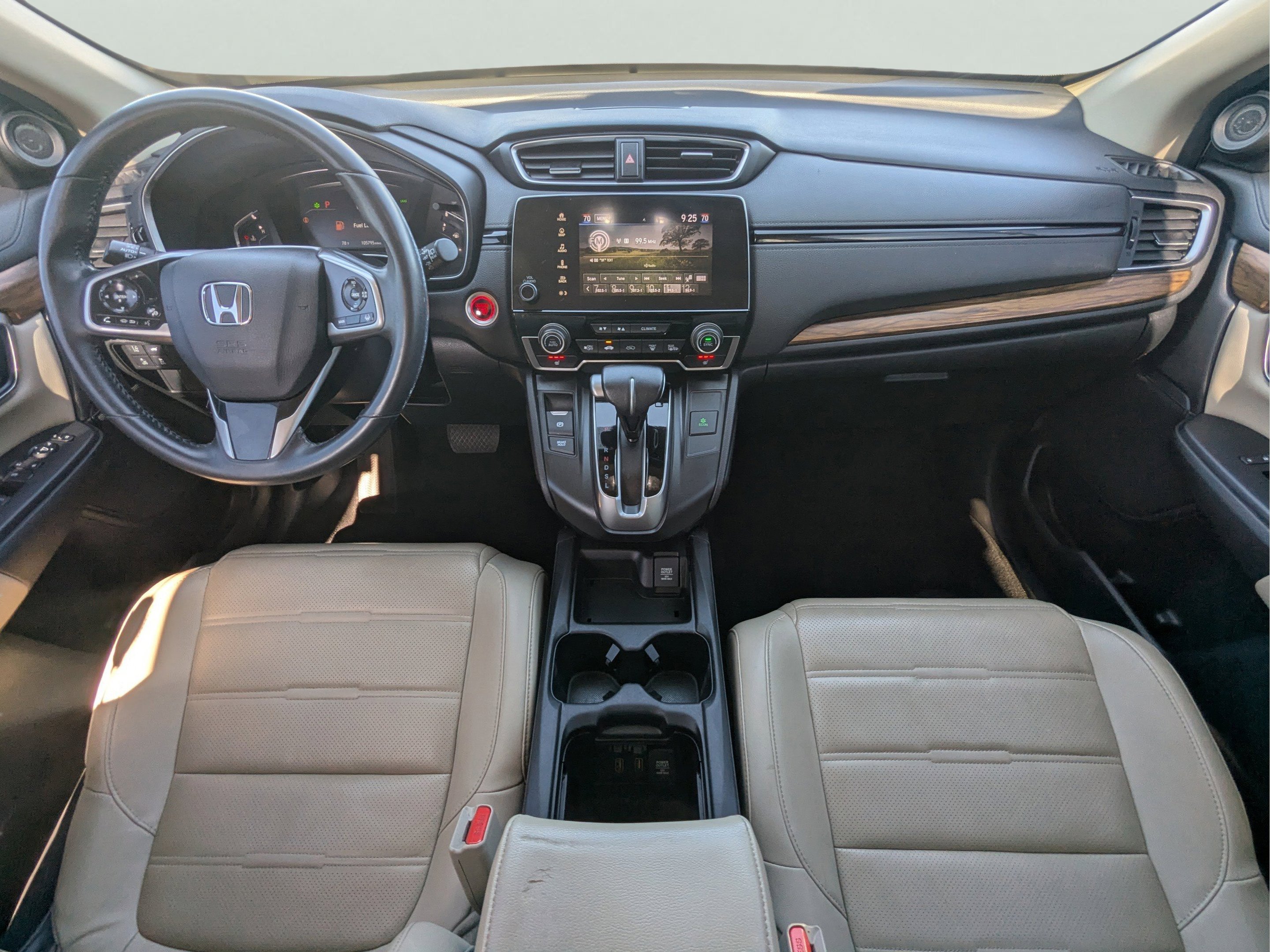 Used 2019 Modern Steel Metallic Honda Touring image 17