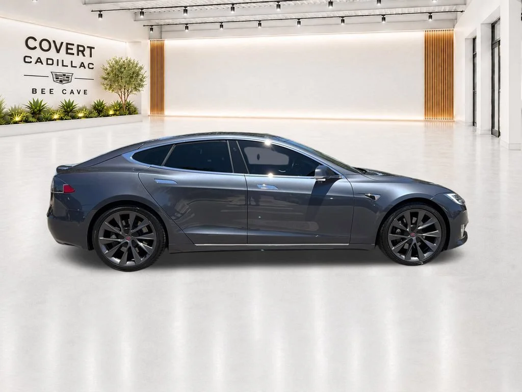 Used 2018  Tesla 75D image 15