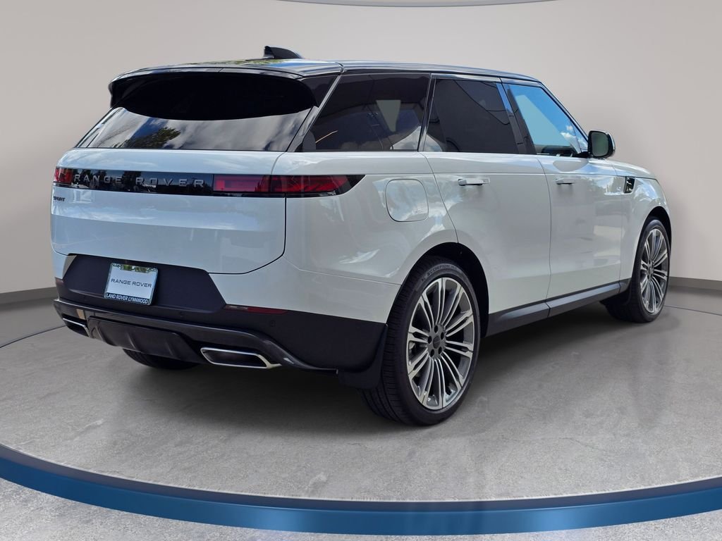 New 2026 Fuji White LAND ROVER SE image 5