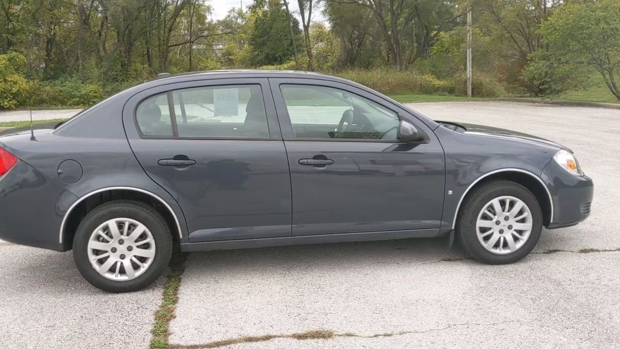 2009 Chevrolet Cobalt LT photo 3