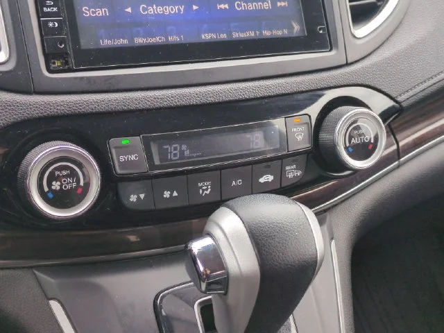 Used 2015  Honda EX-L image 23