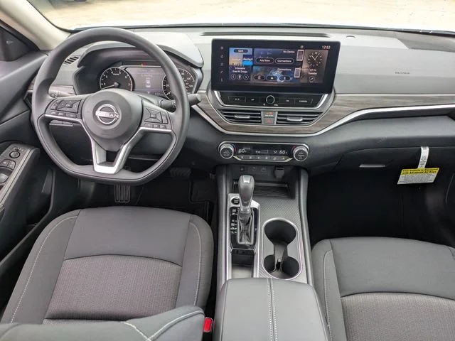 New 2026 White Nissan 2.5 SV image 14