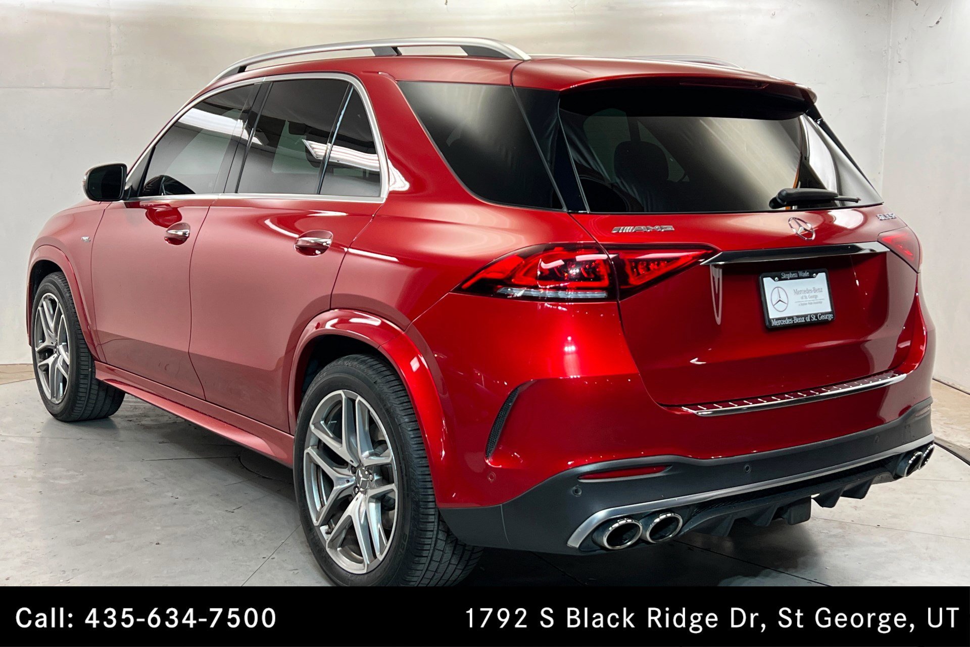 Certified Used 2021 designo Cardinal Red Metallic Mercedes-Benz AMG® GLE 53 image 3