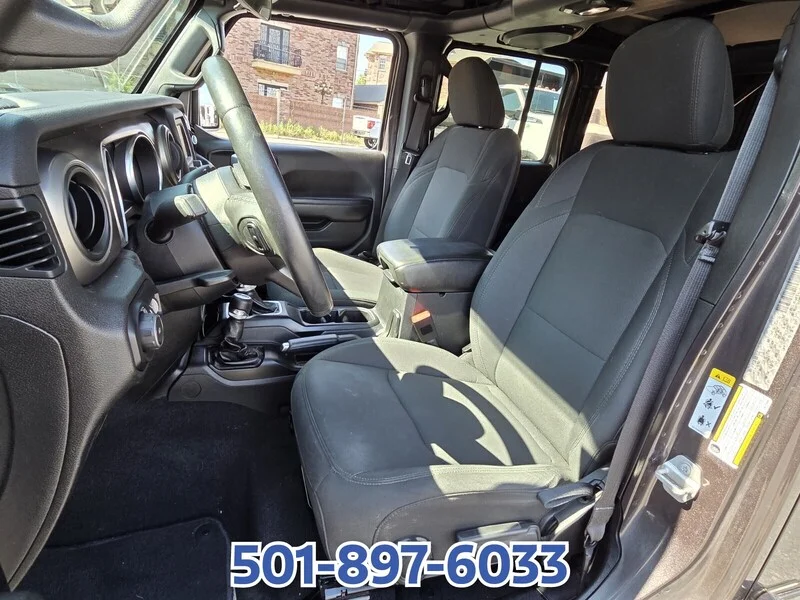 Used 2018 Crystal Metallic JEEP SPORT S 4X4 image 9