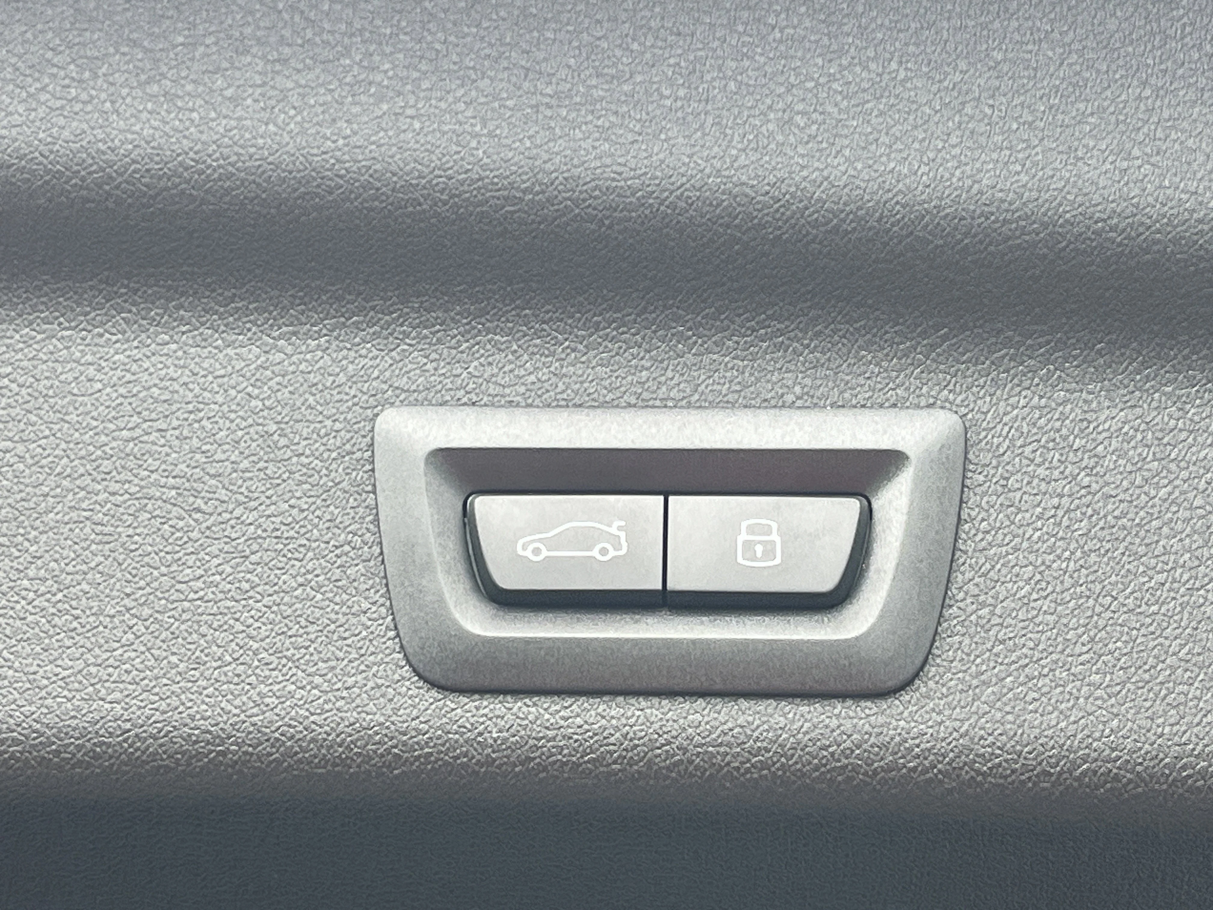 2025 BMW X1 28i - Photo 27