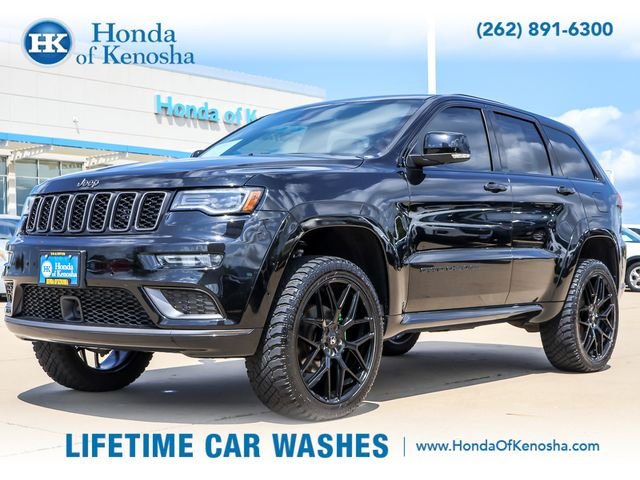Used 2020 Diamond Black Jeep Overland image 1