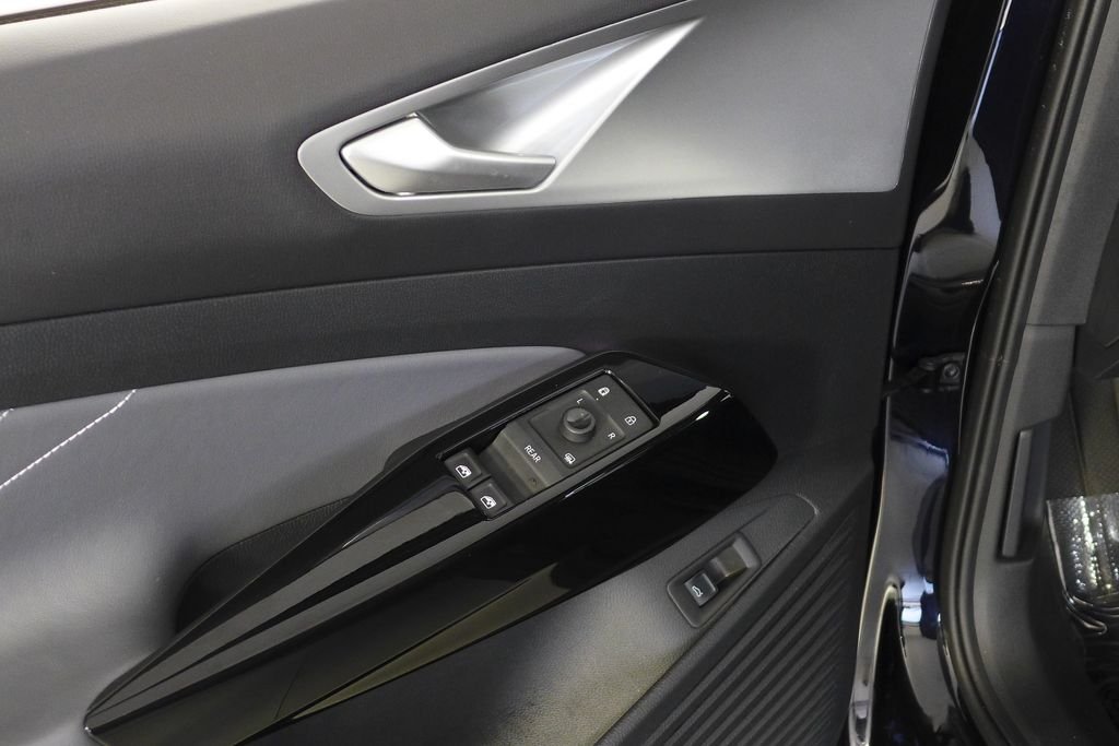 Certified Used 2023 Black Volkswagen Pro S image 12