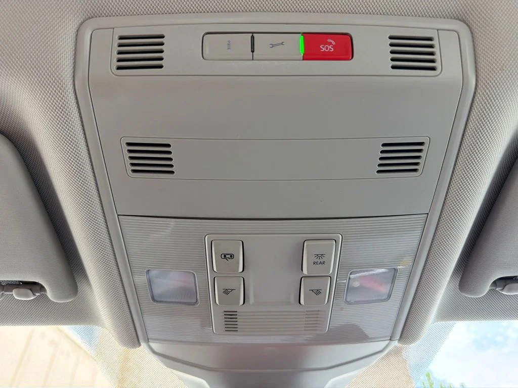 Used 2025 Silver Volkswagen 1.5T SE image 16