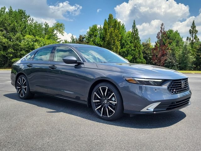 New 2026 Meteorite Gray Metallic Honda Touring image 3