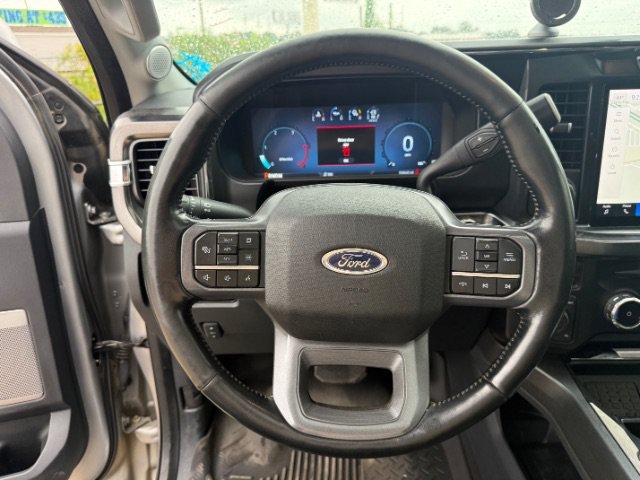 Used 2023 Silver Ford LARIAT image 21