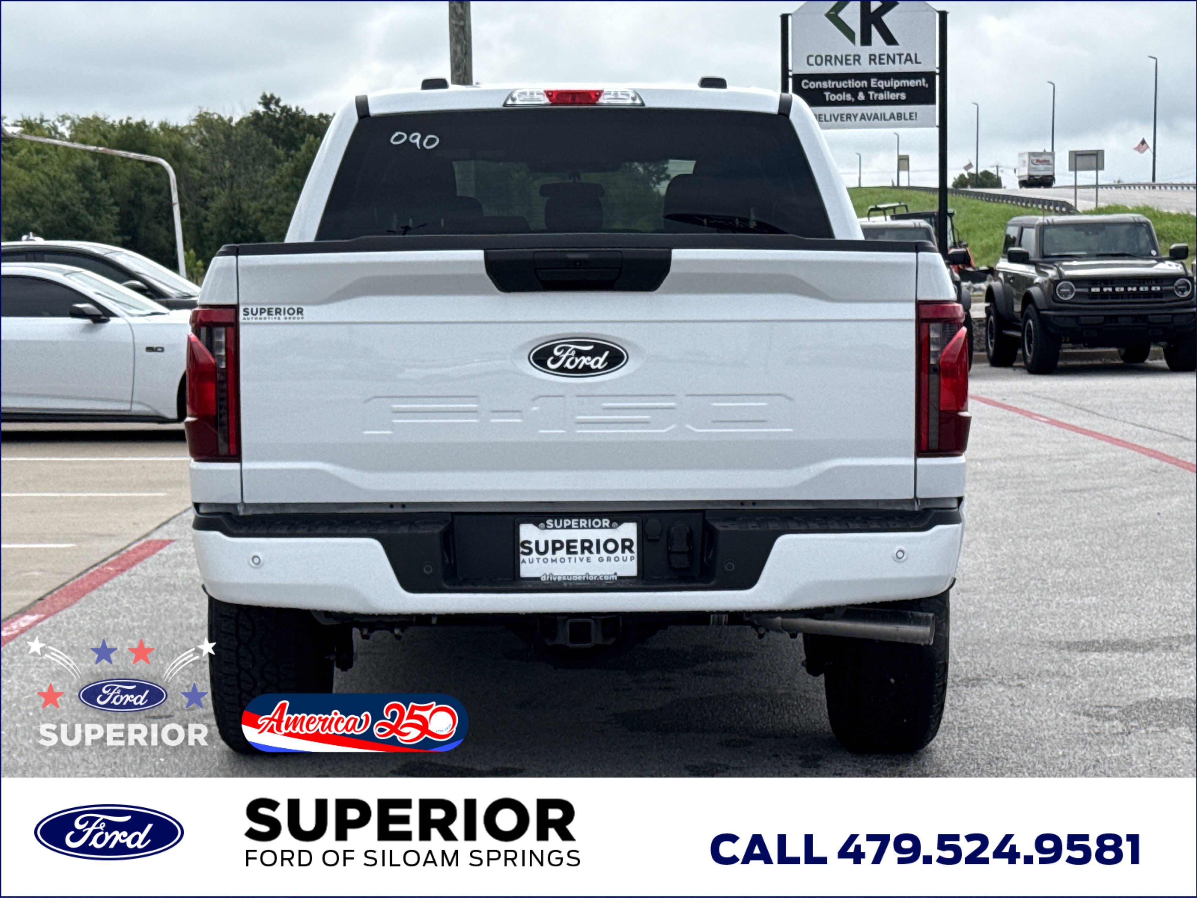 New 2026 Oxford White Ford XLT 4WD image 5
