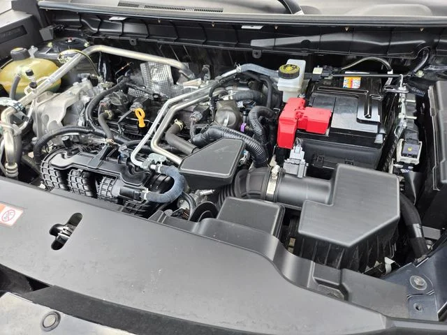 Used 2025 Gray Mitsubishi SE image 24