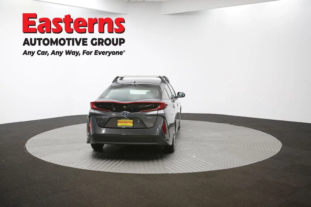 Used 2022 Gray Toyota XLE image 37
