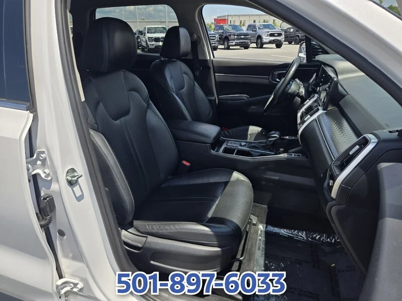 Used 2021 White Pearl KIA S AWD image 20