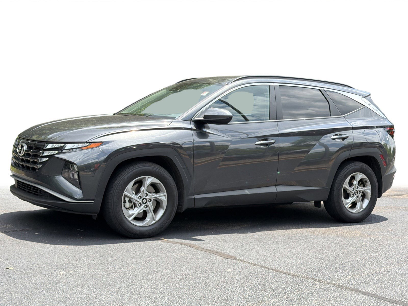 Used 2024 Dark Gray Metallic Hyundai SEL image 19