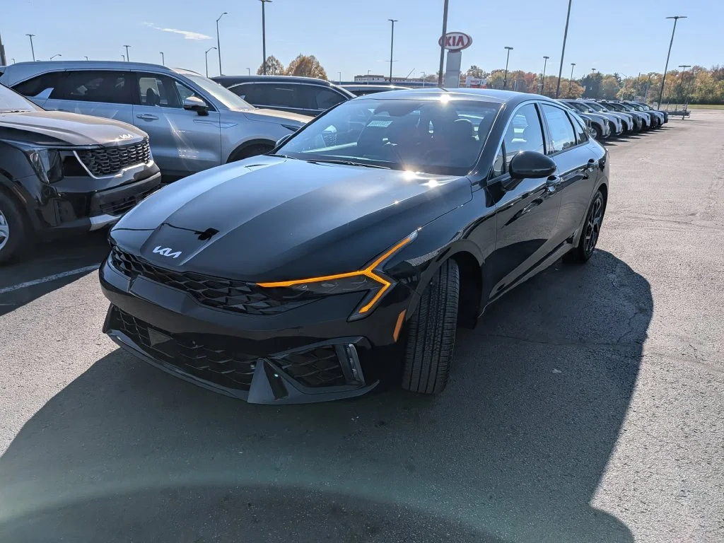 New 2027 Aurora Black Pearl Kia GT-Line image 30