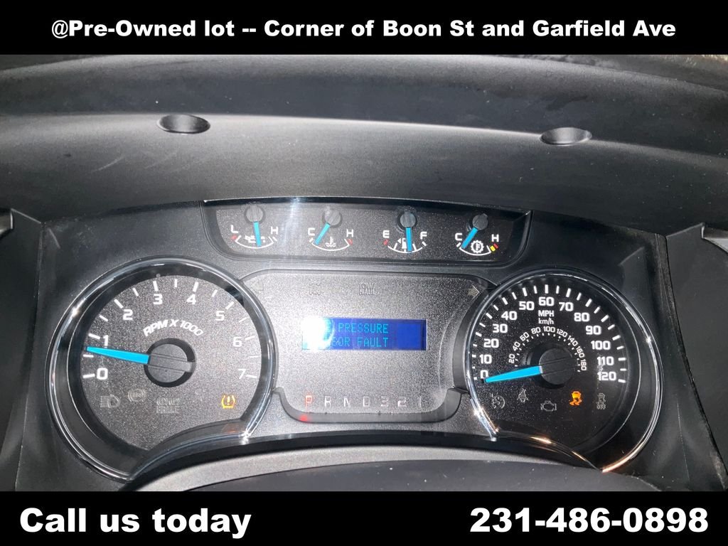 Used 2014  Ford XL image 21