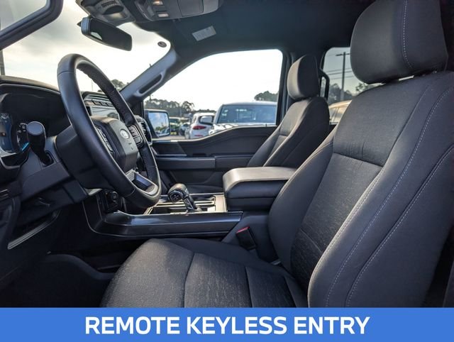 Used 2023 Silver Ford XLT image 15