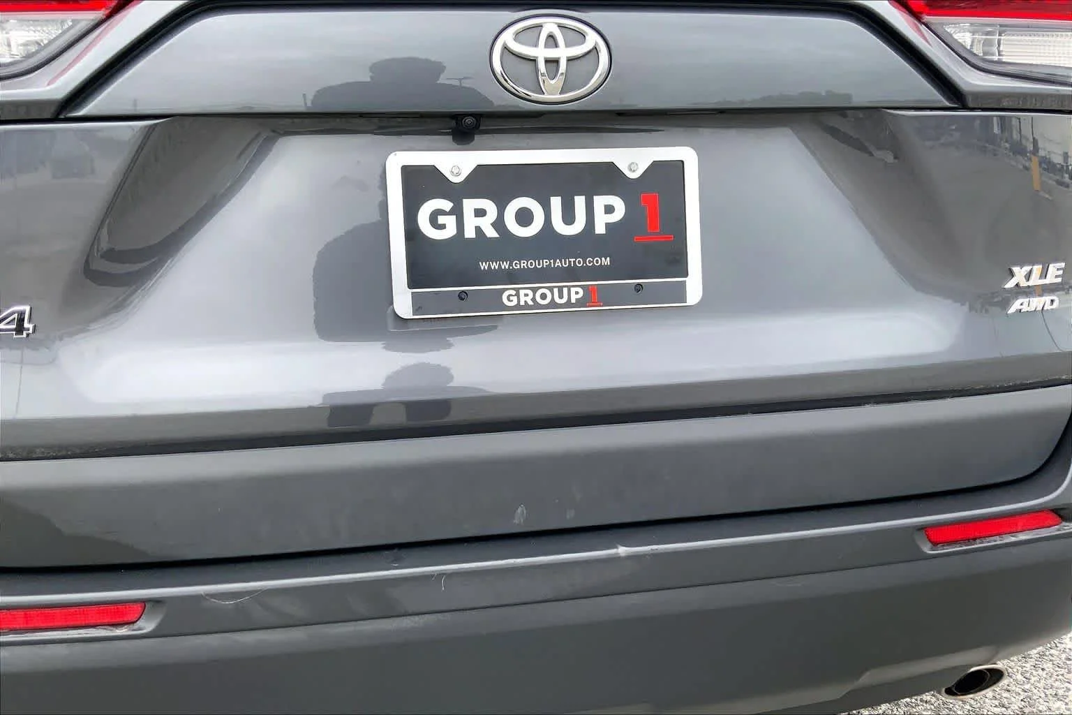Used 2025 Magnetic Gray Metallic Toyota XLE image 10