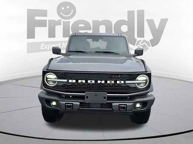 New 2025 Carbonized Gray Metallic Ford Badlands® image 4